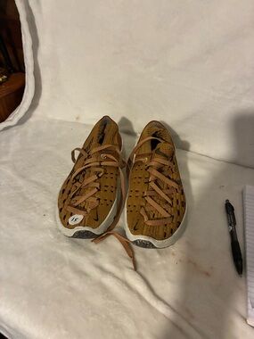 Nike Men's Mustard Brown Knit Running Shoes